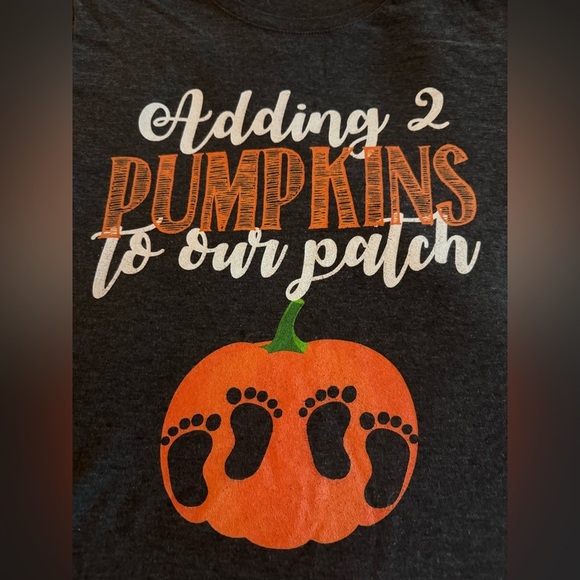 Adding 2 Pumpkins to our Patch / Maternity Shirt for TWINS Mom 🎃🎃 - Picture 3 of 7